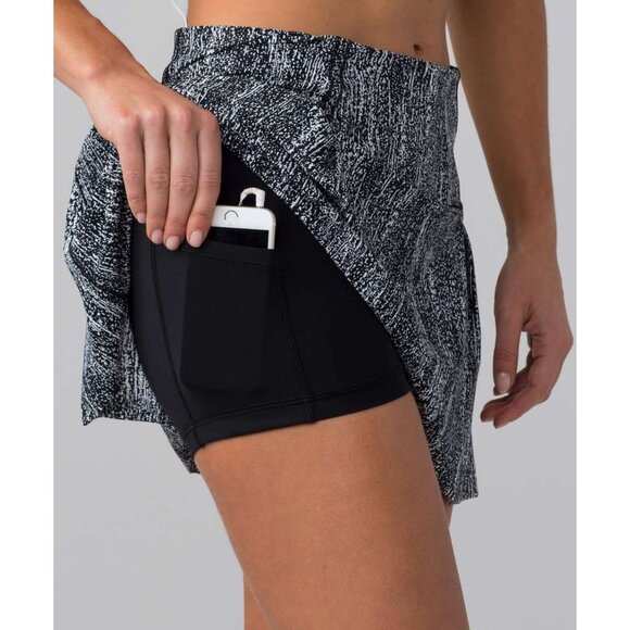 Court Princess Luxe Athleisure | Lululemon Lost In Pace Skirt | Tall 4 - Picture 4 of 10